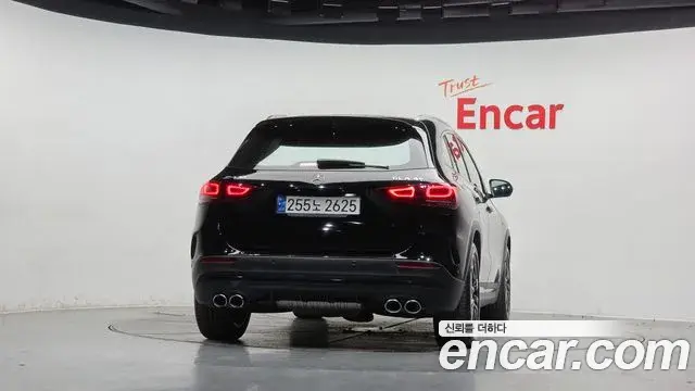 Mercedes-Benz GLA-Class 2021 — Фото 4/20
