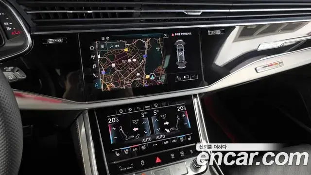 Audi Q7 2021 — Фото 13/20