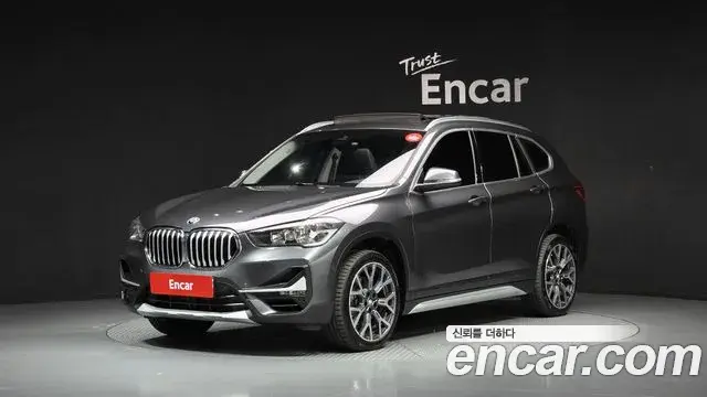 BMW X1 2022 — Фото 1/20