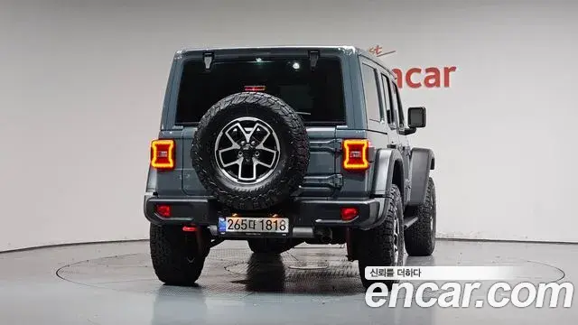 Jeep Wrangler 2025 — Фото 4/20