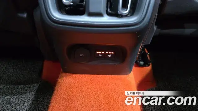 Volvo XC40 2018 — Photo 1/31