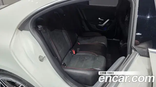 Mercedes-Benz CLA-Class 2020 — Фото 11/20
