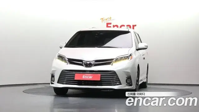 Toyota Sienna 2020 — Şəkil 18/20