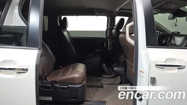 Toyota Sienna 2020 — Şəkil 3/20