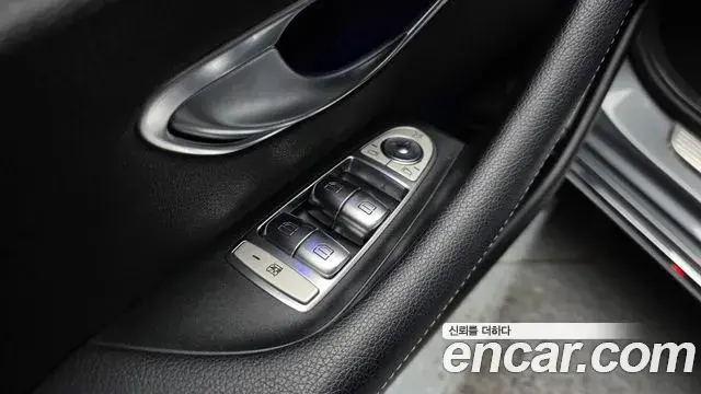 Mercedes-Benz E-Class 2018 — Фото 20/20