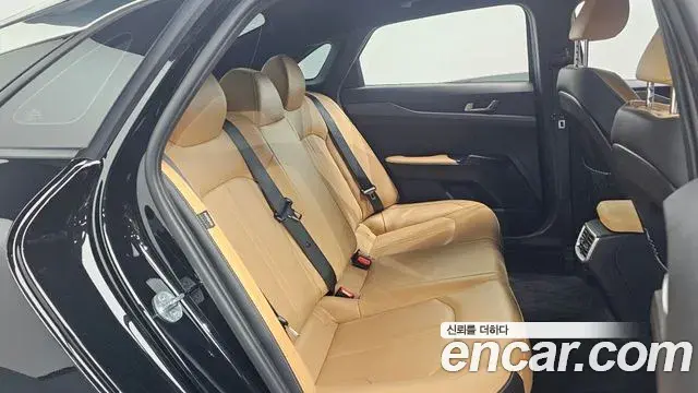 Kia K5 2022 — Şəkil 1/31