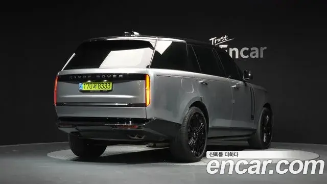 Land Rover Range Rover 2024 — Фото 1/20