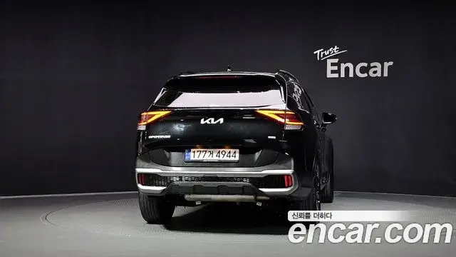 Kia Sportage 2023 — Photo 6/34