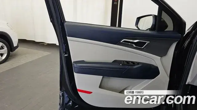Kia Sportage 2023 — Photo 31/34