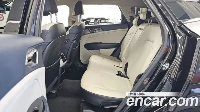 Kia Sportage 2023 — Photo 14/34