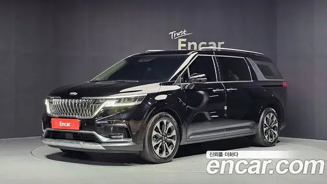 Kia Carnival 2021 — Фото 1/20