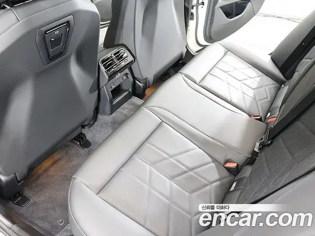 BMW 5 Series 2026 — Şəkil 14/19