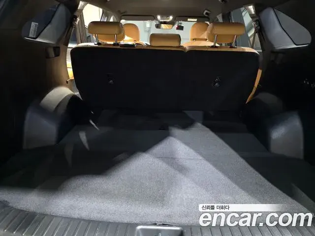 Kia Sorento 2023 — Фото 17/20