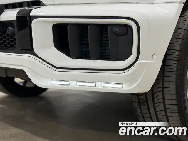 Mercedes-Benz G-Class 2025 — Фото 4/17