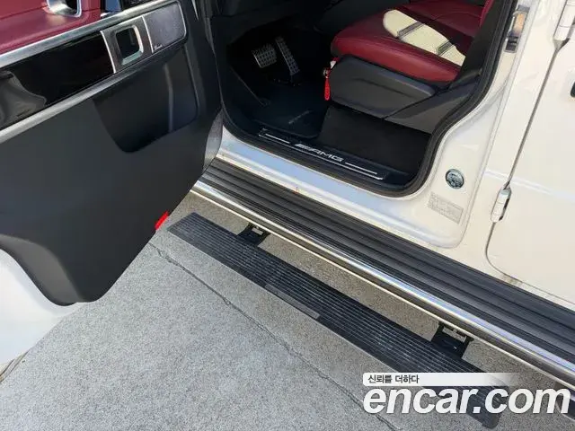 Mercedes-Benz G-Class 2025 — Фото 16/17