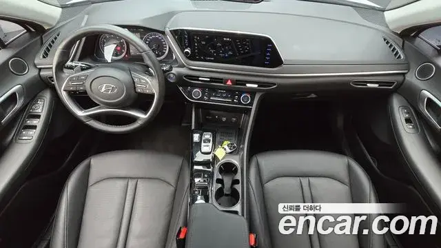 Hyundai Sonata 2022 — Фото 7/20