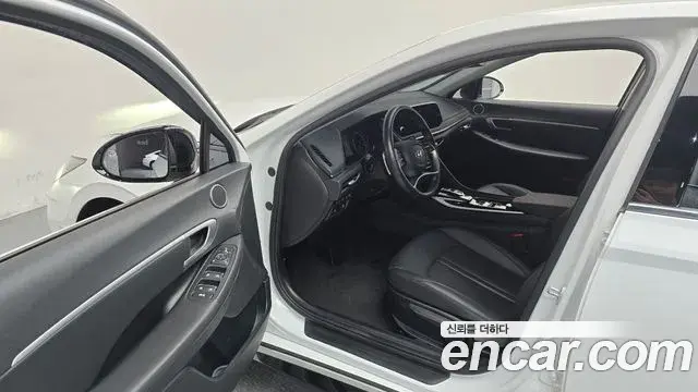 Hyundai Sonata 2022 — Фото 10/20