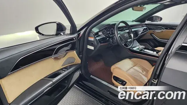Audi A8 2020 — Şəkil 10/20