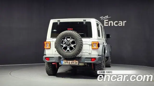 Jeep Wrangler 2019 — Фото 4/20