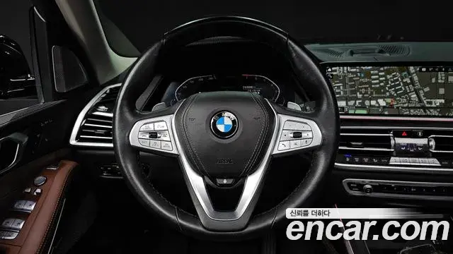 BMW X7 2021 — Фото 14/20