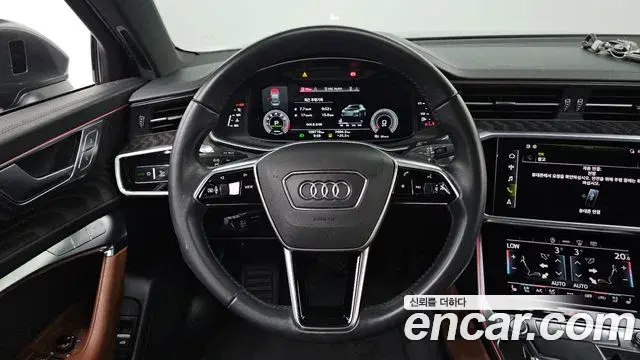 Audi A6 2021 — Фото 13/20