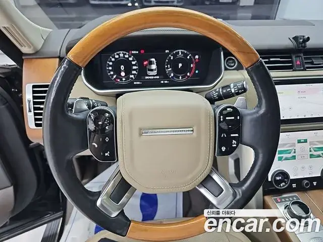 Land Rover Range Rover 2018 — Фото 7/20