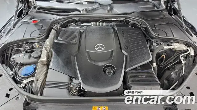 Mercedes-Benz S-Class 2020 — Фото 6/20