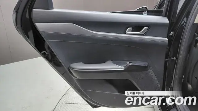 Kia K5 2022 — Photo 14/28