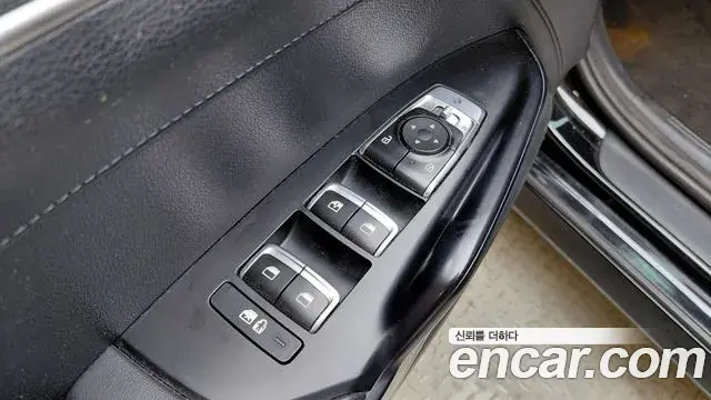 Kia K5 2022 — Photo 3/28