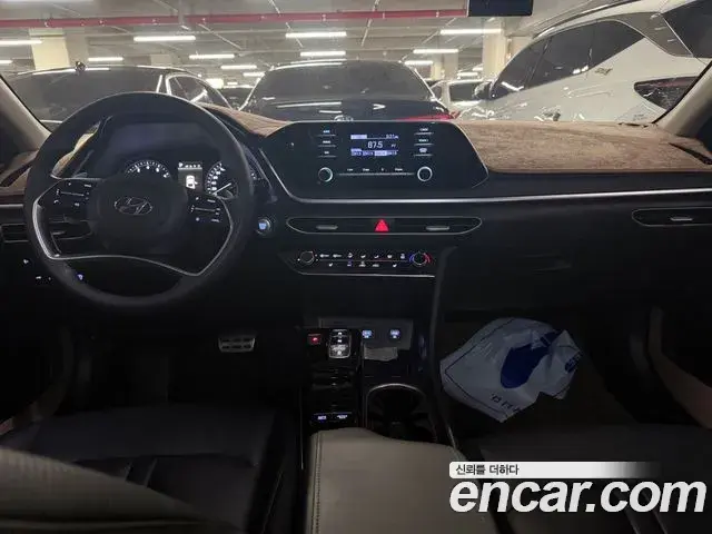 Hyundai Sonata 2021 — Фото 6/18