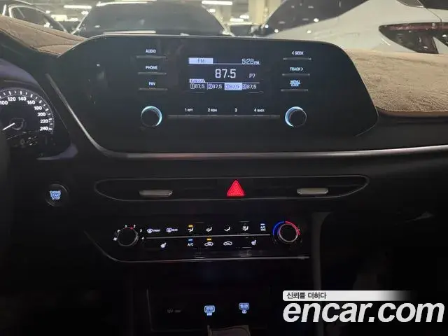 Hyundai Sonata 2021 — Фото 13/18