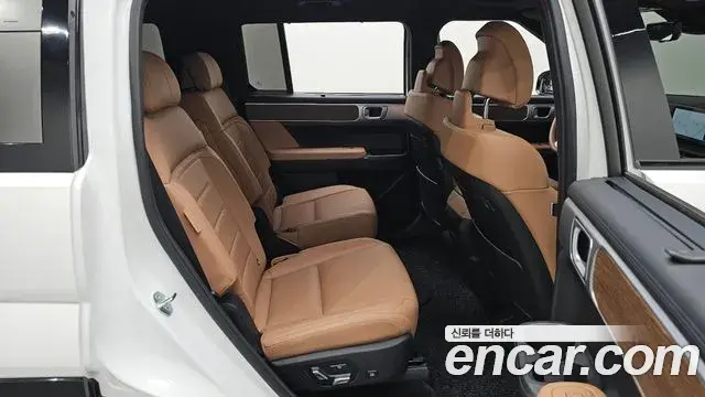 Hyundai Santa Fe 2023 — Photo 11/20