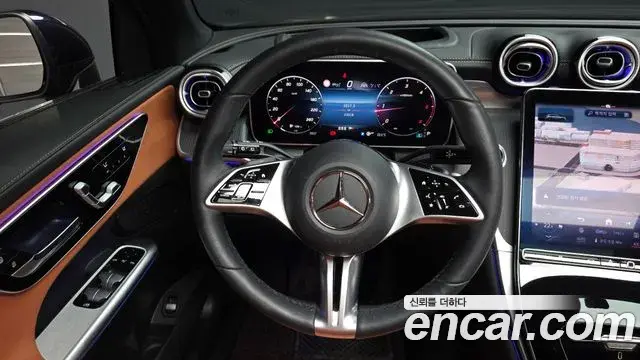 Mercedes-Benz GLC-Class 2023 — Фото 13/20