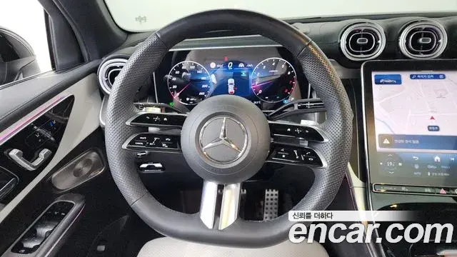 Mercedes-Benz GLC-Class 2025 — Фото 15/20