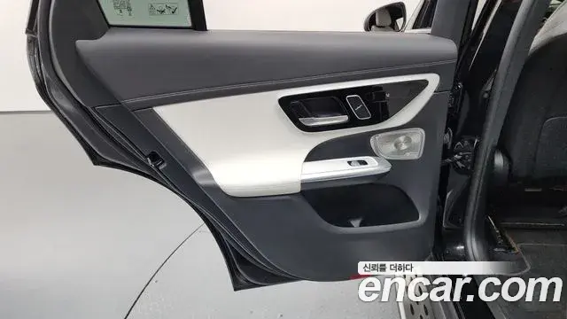 Mercedes-Benz GLC-Class 2025 — Şəkil 8/34