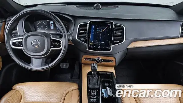 Volvo XC90 2018 — Фото 7/20