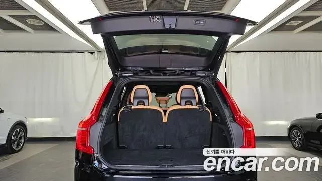 Volvo XC90 2018 — Фото 20/20