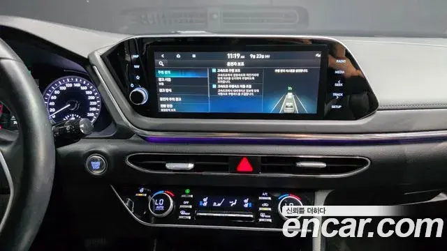 Hyundai Sonata 2022 — Фото 5/20