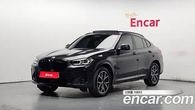 BMW X4 2023 — Фото 1/20