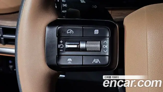 Hyundai Santa Fe 2024 — Фото 17/20