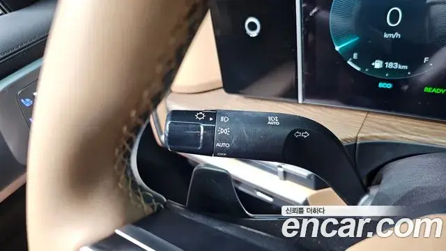 Hyundai Santa Fe 2024 — Фото 19/20