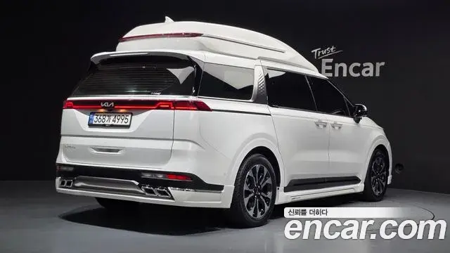 Kia Carnival 2023 — Фото 2/20