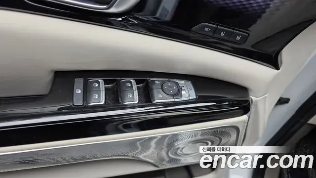 Kia Carnival 2023 — Фото 15/20