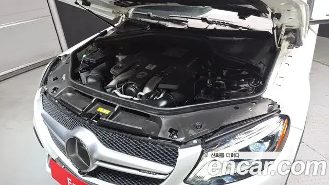 Mercedes-Benz GLE-Class 2019 — Şəkil 22/33