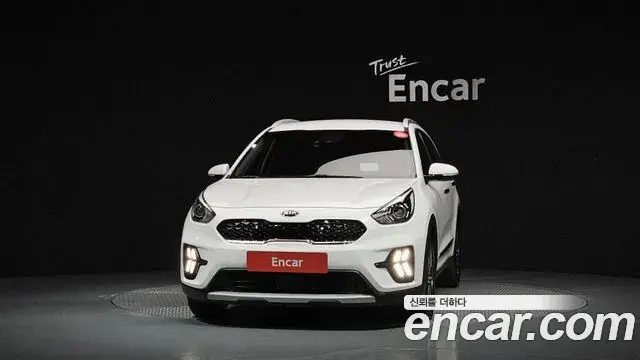 Kia Niro 2019 — Фото 3/20