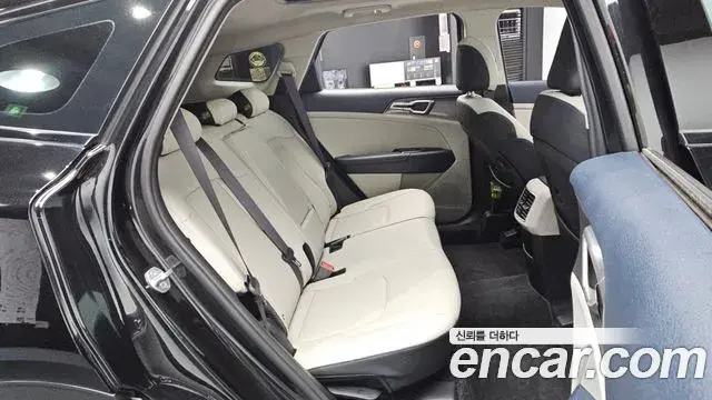 Kia Sportage 2021 — Фото 12/20