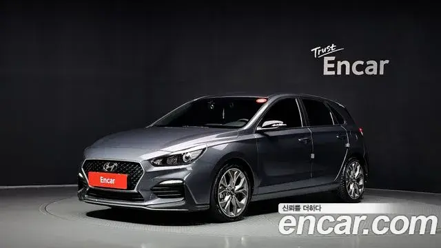 Hyundai i30 2019 — Фото 1/20
