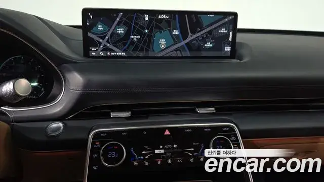 Genesis GV80 2020 — Şəkil 12/20