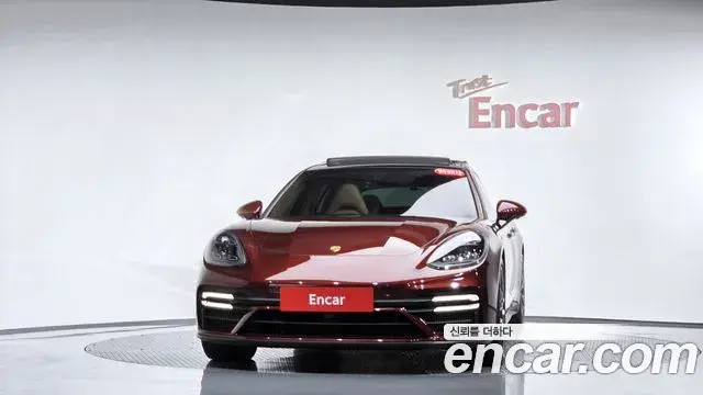 Porsche Panamera 2021 — Фото 3/20