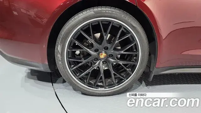 Porsche Panamera 2021 — Фото 5/20